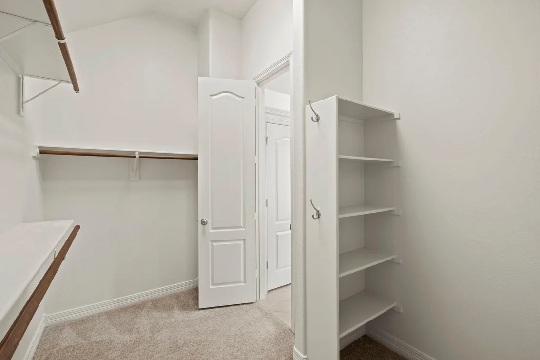 Photo of 28003 Iberville Glen Drive