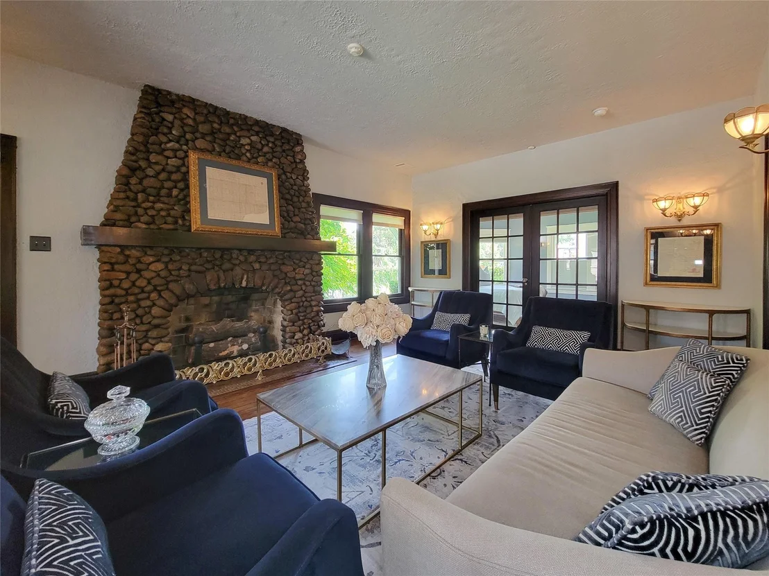 Photo of 3702 Audubon Place