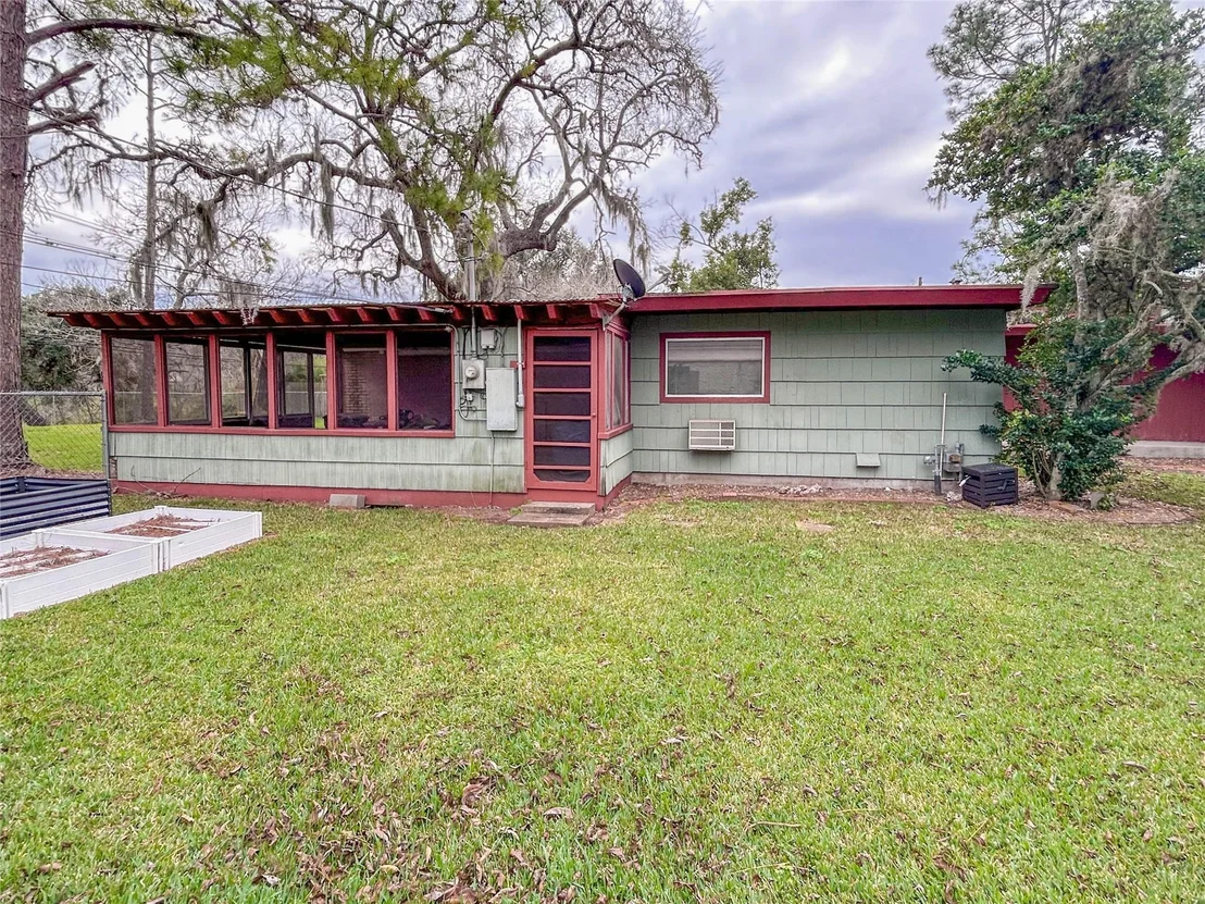 Photo of 530 Circle Way