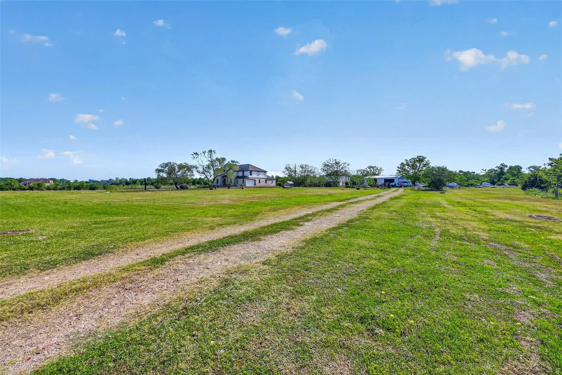 Photo of 8023 Pool Hill Road