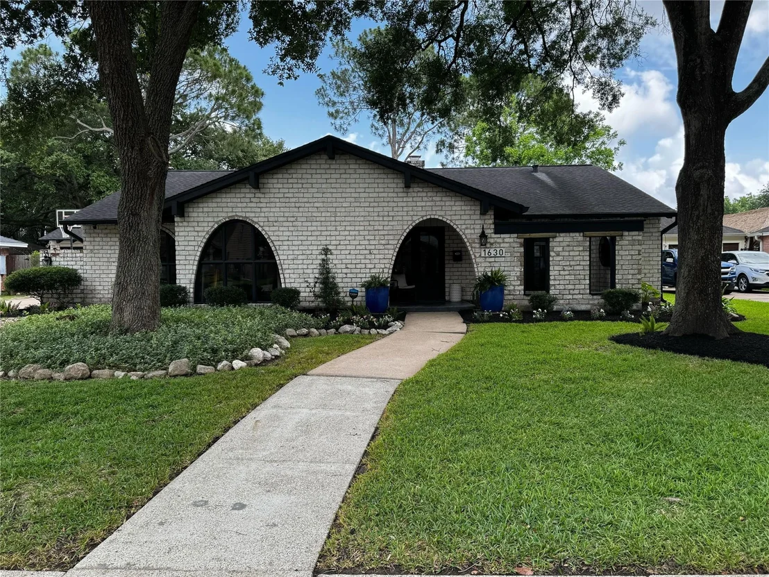 Photo of 1630 Bowline Road