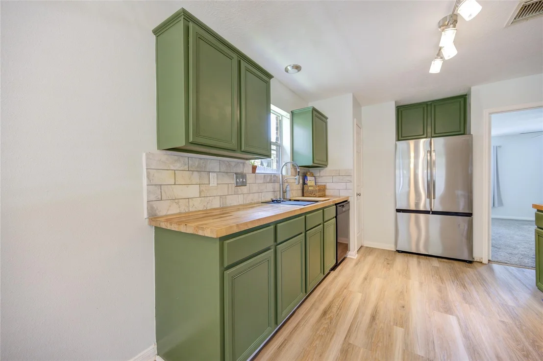 Photo of 4130 Donalbain Drive