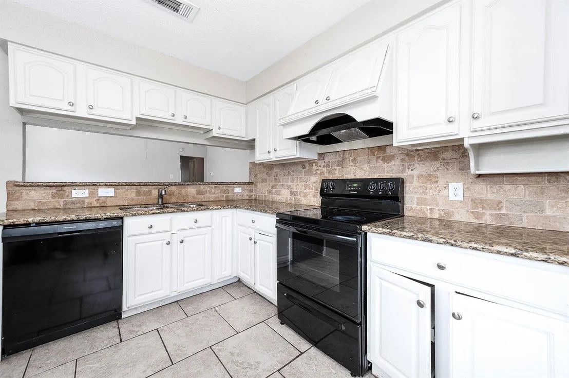 Photo of 14511 Sequoia Bend Boulevard