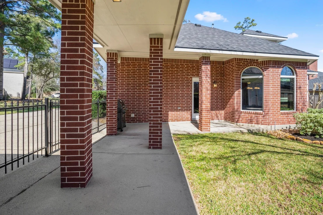 Photo of 6615 Haughton Drive