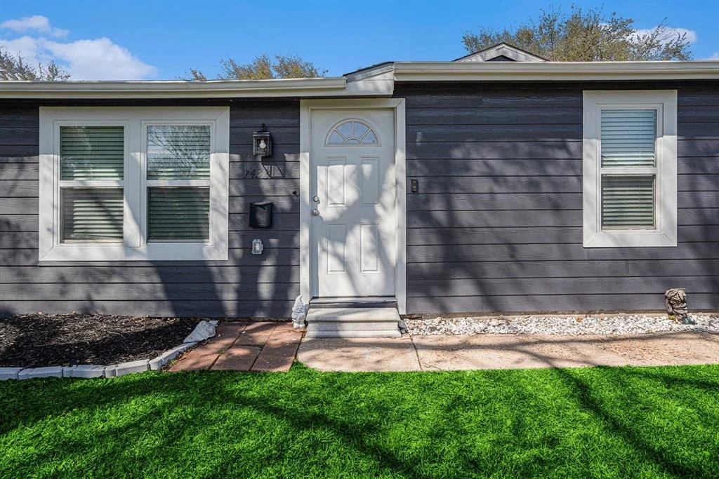 Photo of 7433 W Lambuth Lane