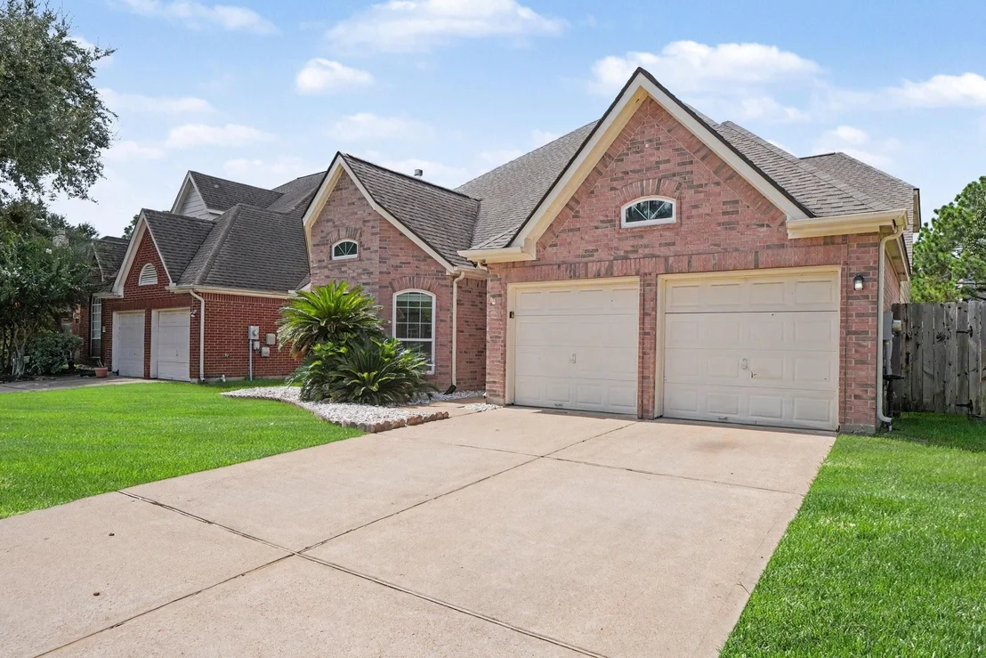 Photo of 21415 Santa Clara Drive