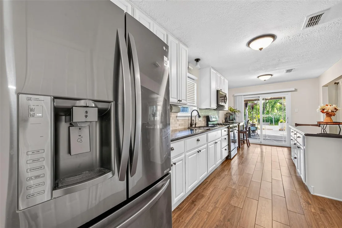 Photo of 5038 Pine Cliff Drive