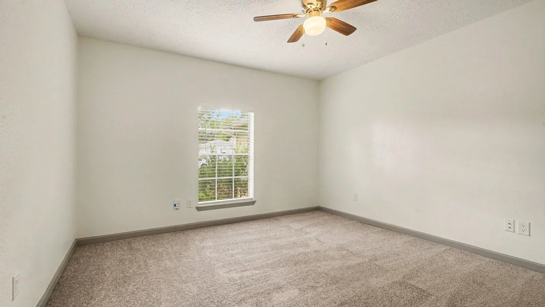Photo of 23226 Low Ridge Road