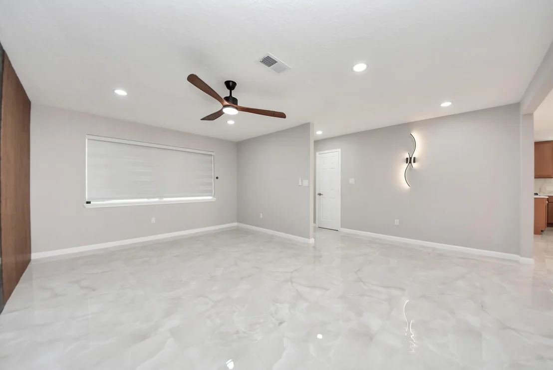 Photo of 1503 Locklaine Drive