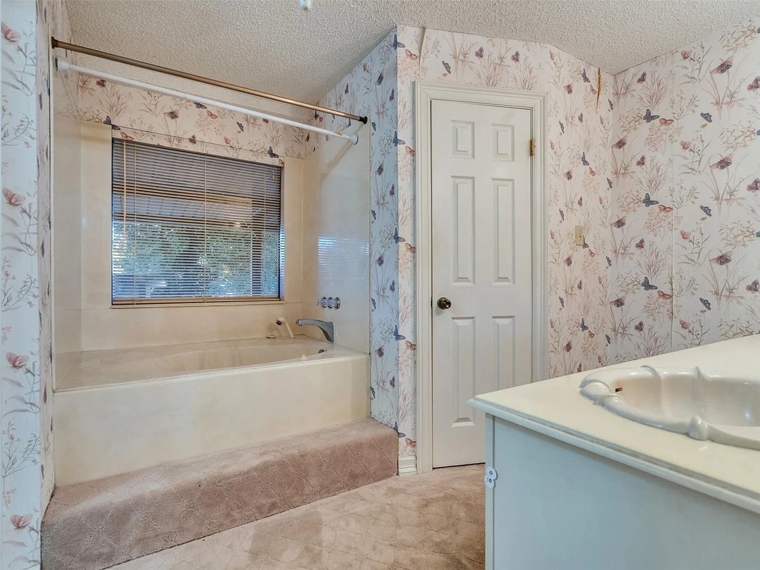 Photo of 185 Lake Drive