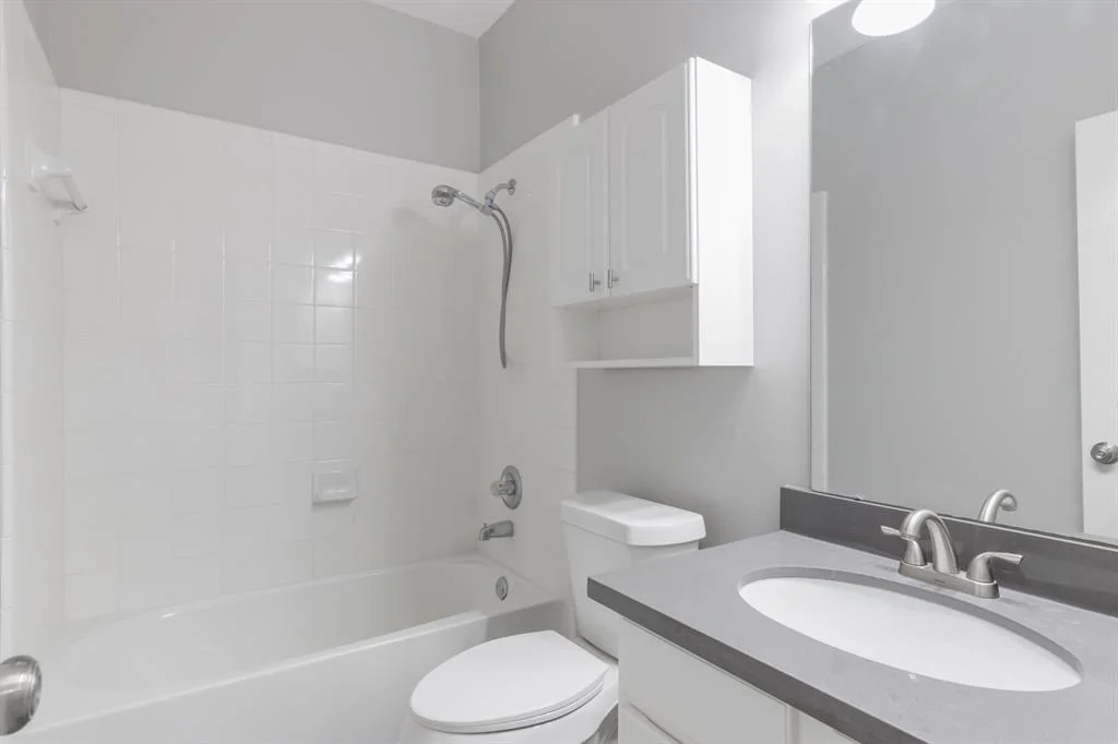 Photo of 3143 W Hampton Drive