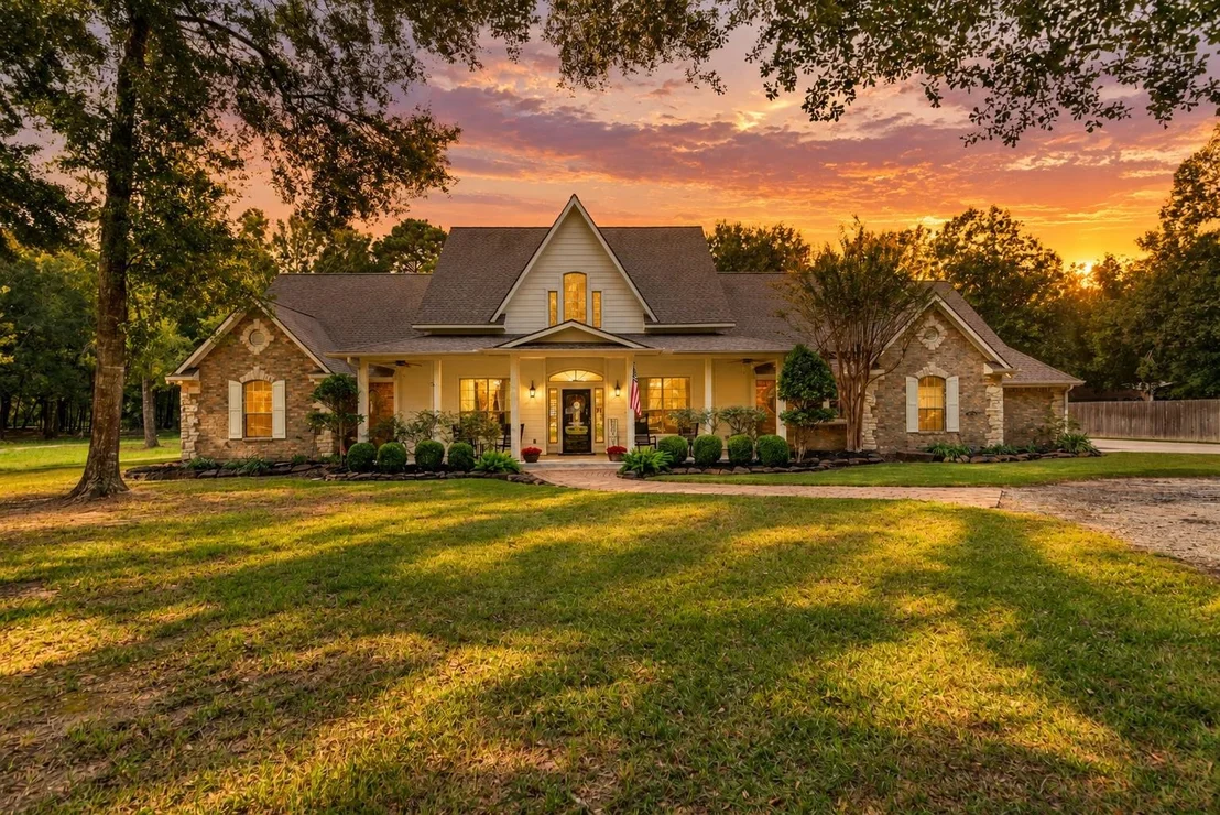 Photo of 910 Commons Vista Drive