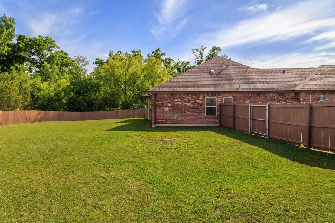 Photo of 124 Lakeway Lane