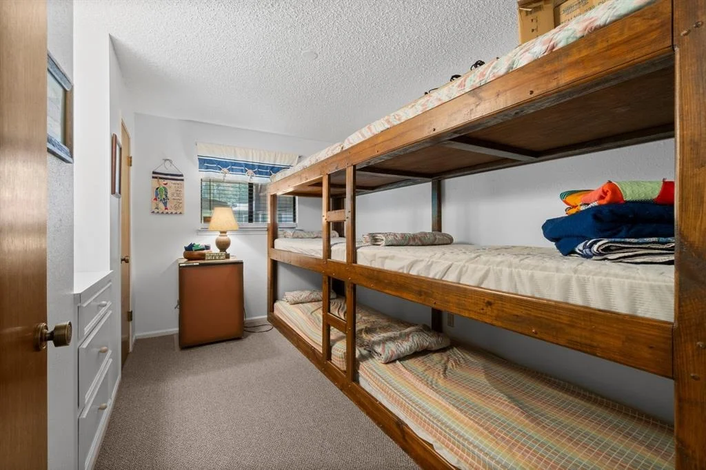 Photo of 31 N Lakeview Drive