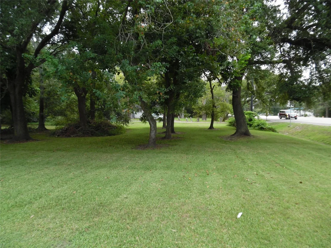 Photo of 14084 Highway 6