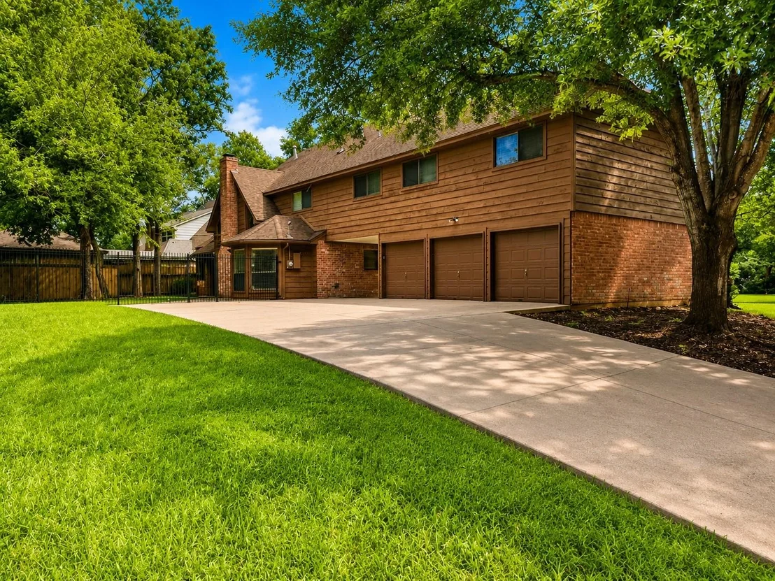 Photo of 18327 Champion Forest Drive