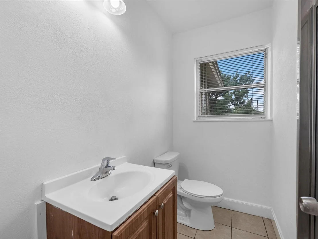 Photo of 838 Rosewick Street