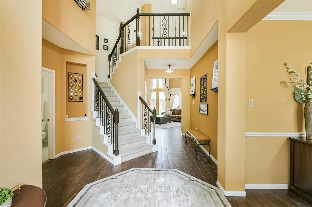 Photo of 9127 Memorial Valley Drive