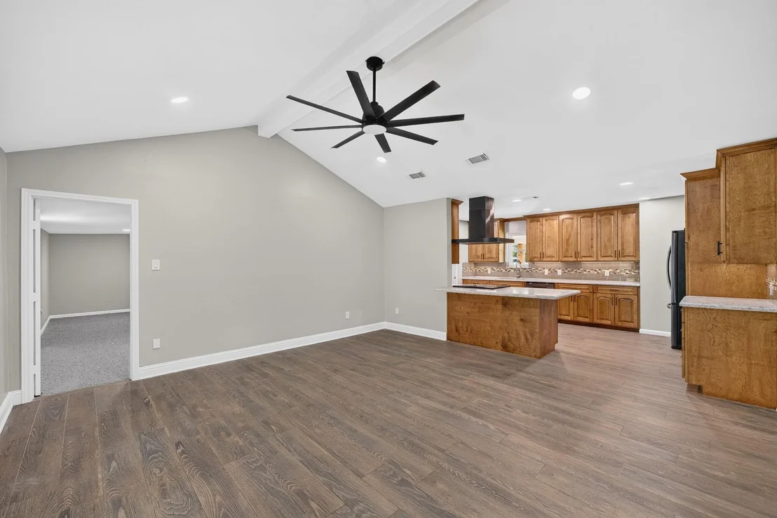 Photo of 1718 County Road 401