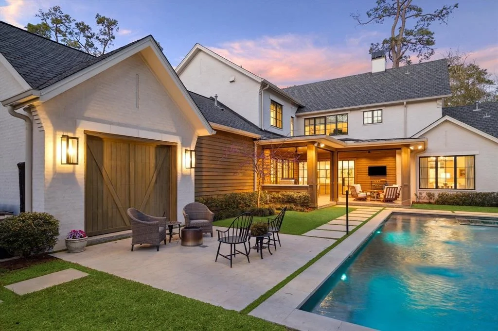 Photo of 415 Coachman Lane