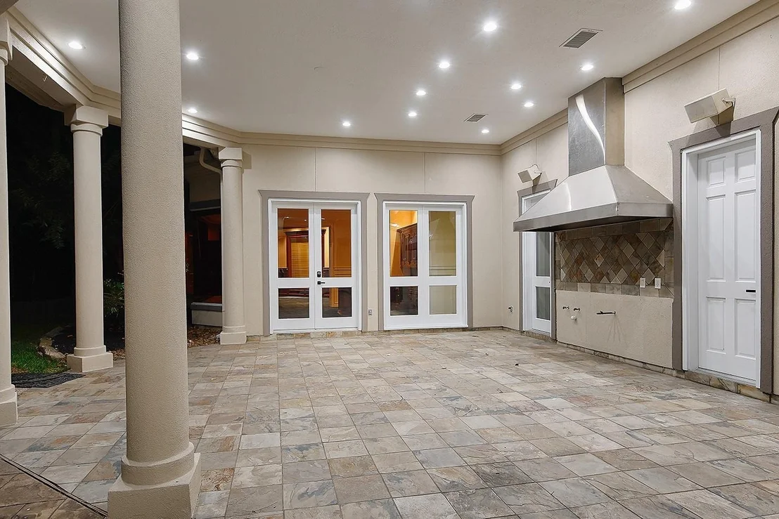 Photo of 23508 Twin Oaks Drive
