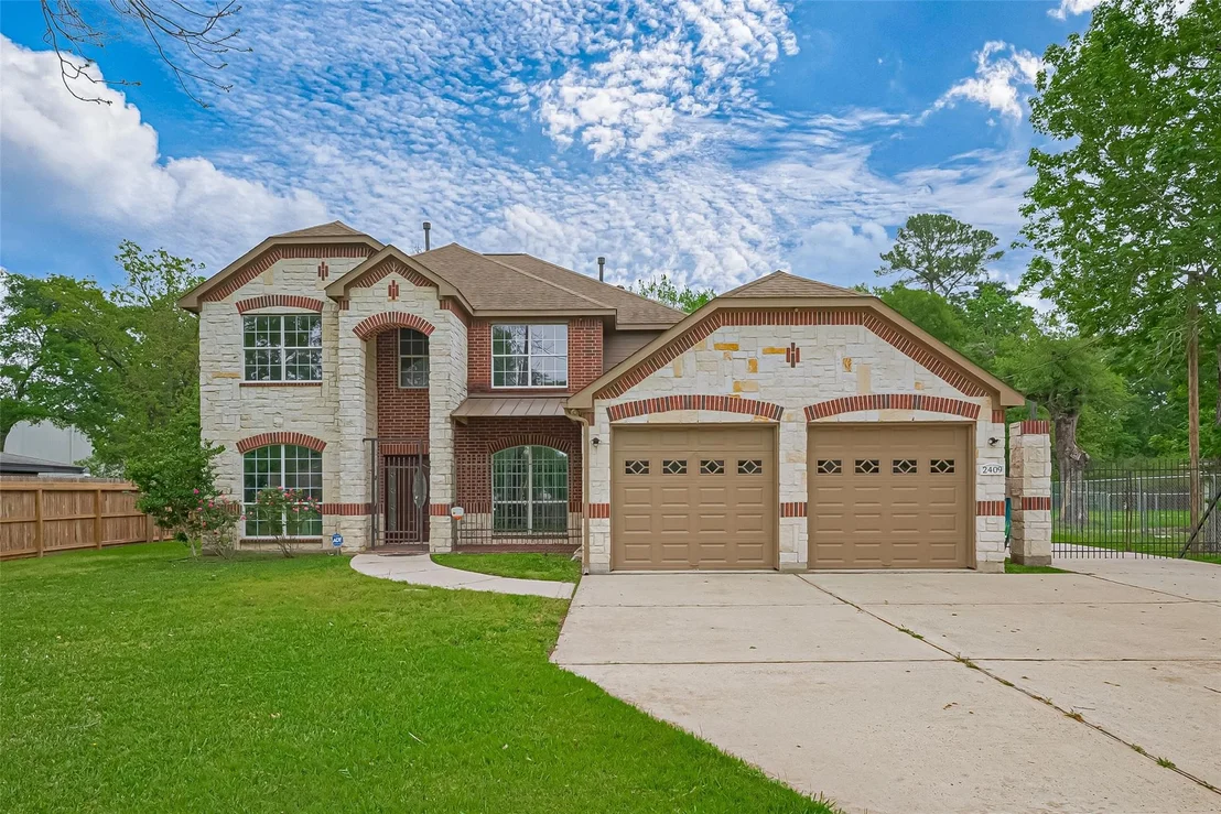 Photo of 2409 Spears Drive