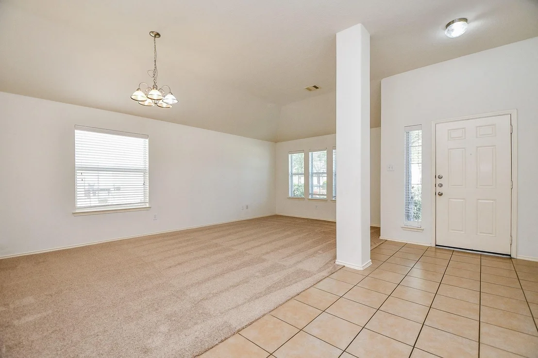 Photo of 24515 Colonial Birch Lane