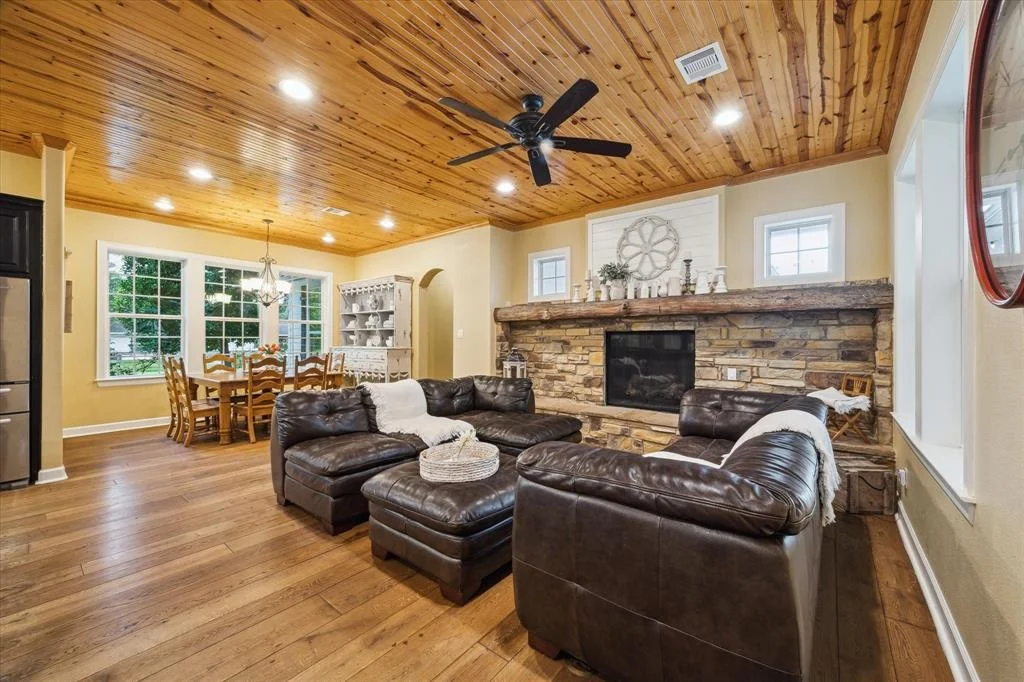 Photo of 1508 Falling Leaf Drive