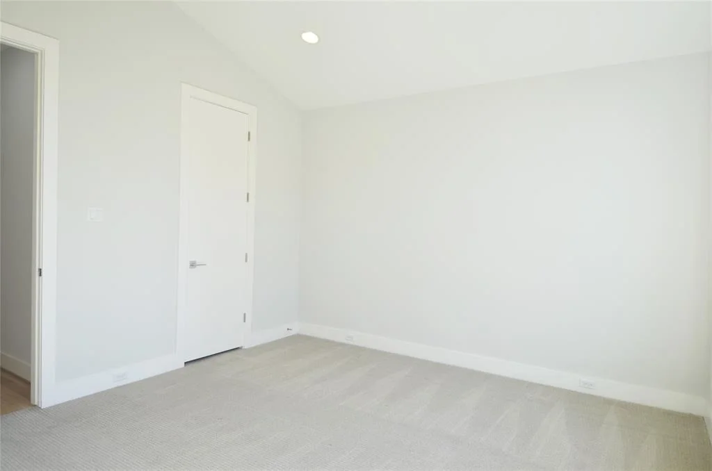 Photo of 2628 Greenbriar Drive
