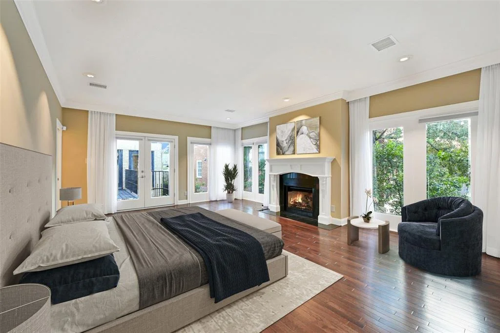 Photo of 897 Kirby Drive