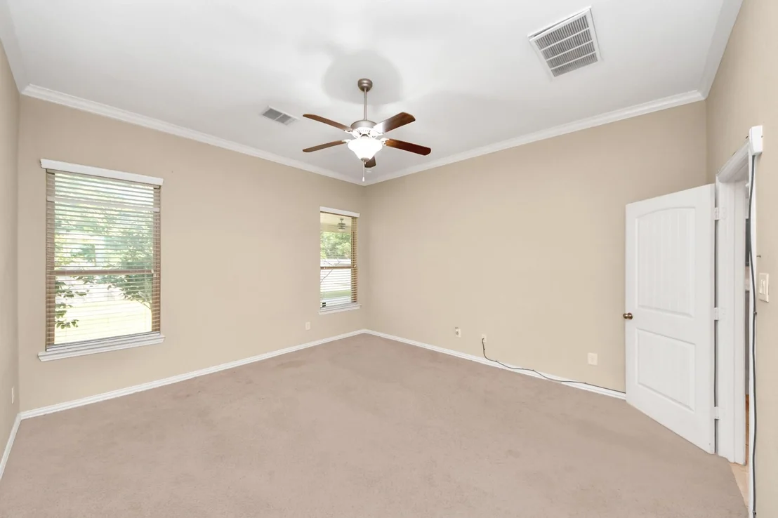 Photo of 8227 Broadleaf Avenue