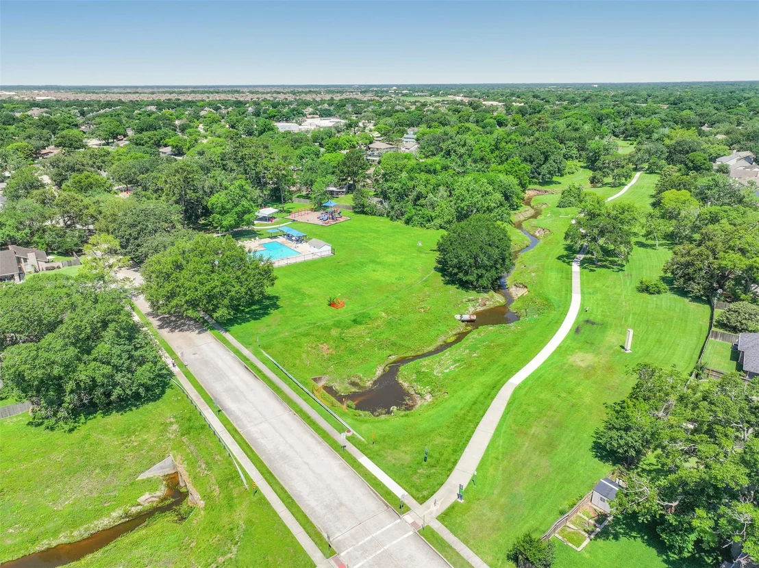 Photo of 502 Dawn Drive