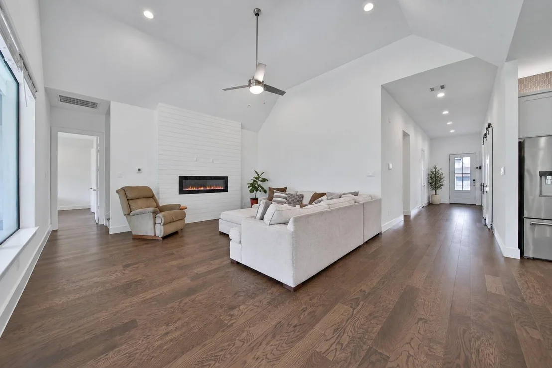 Photo of 115 Oak Estates Drive