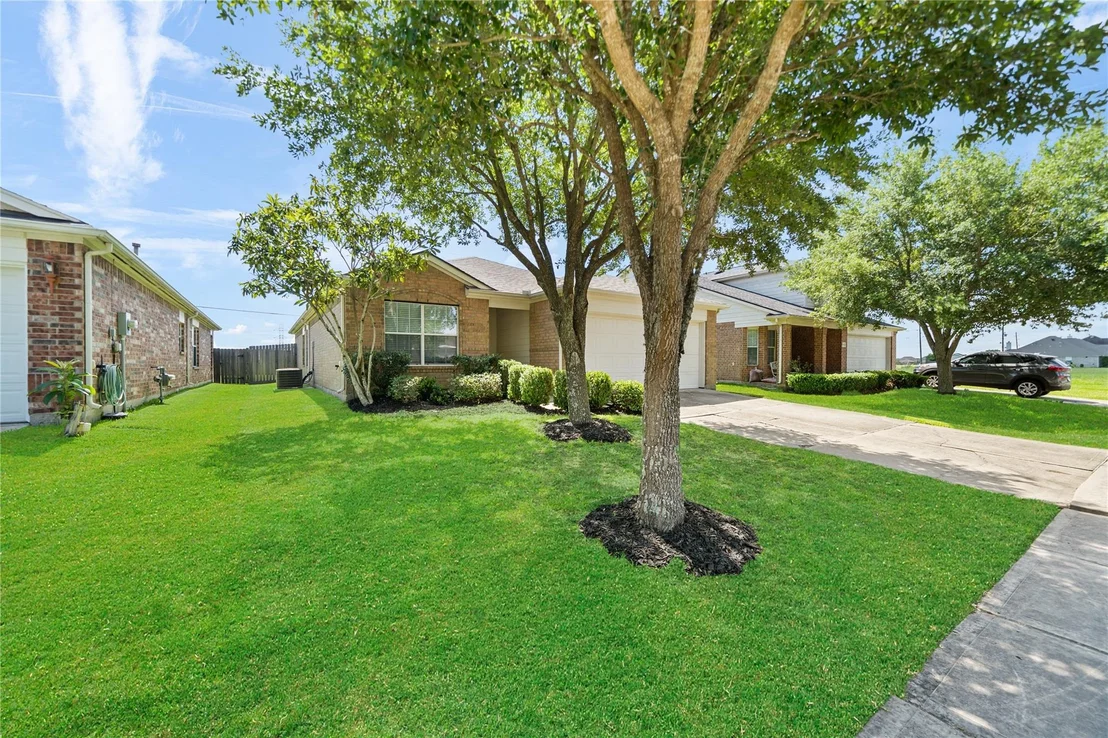 Photo of 5706 Baldwin Elm Street
