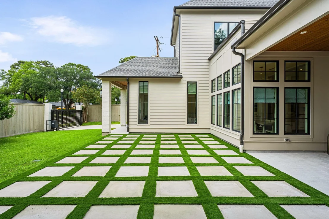 Photo of 8722 Lupton Lane