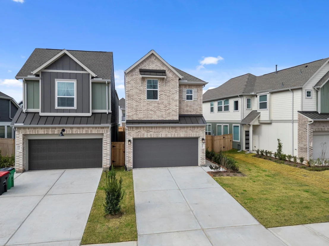 Photo of 2815 Brandon Bluff Bend