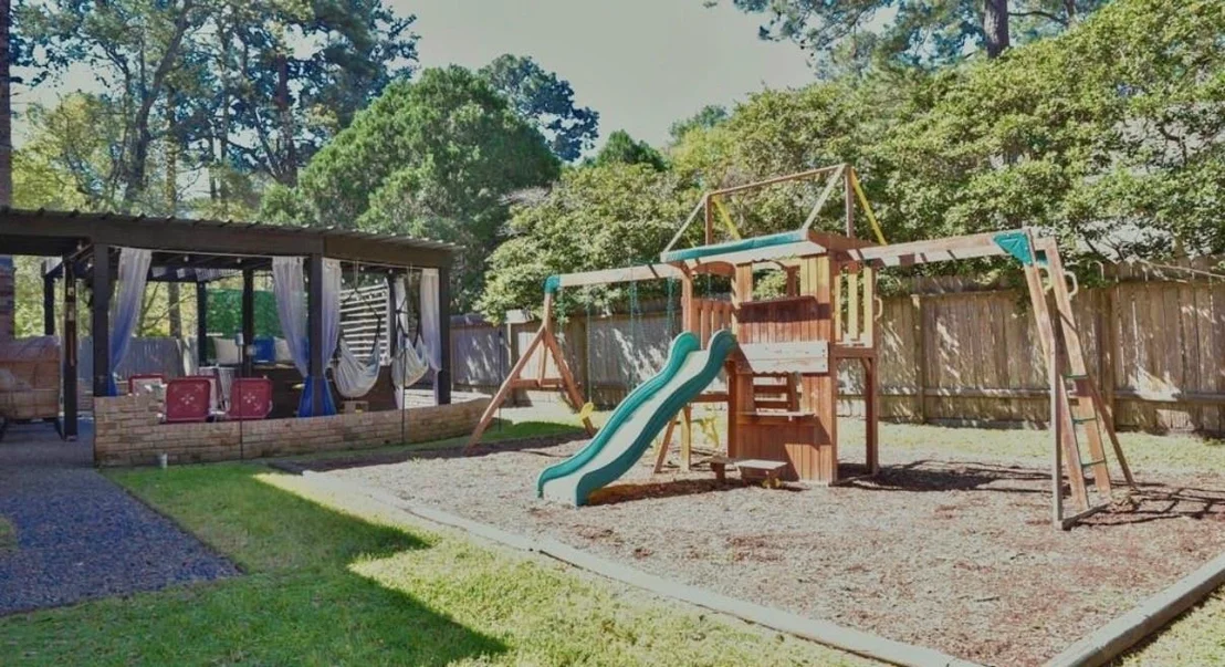 Photo of 5518 Three Oaks Circle