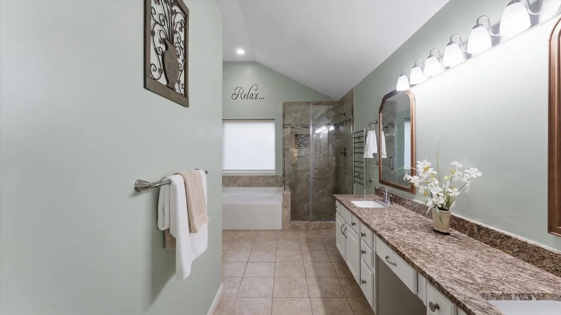 Photo of 1419 Lamplight Trail Drive
