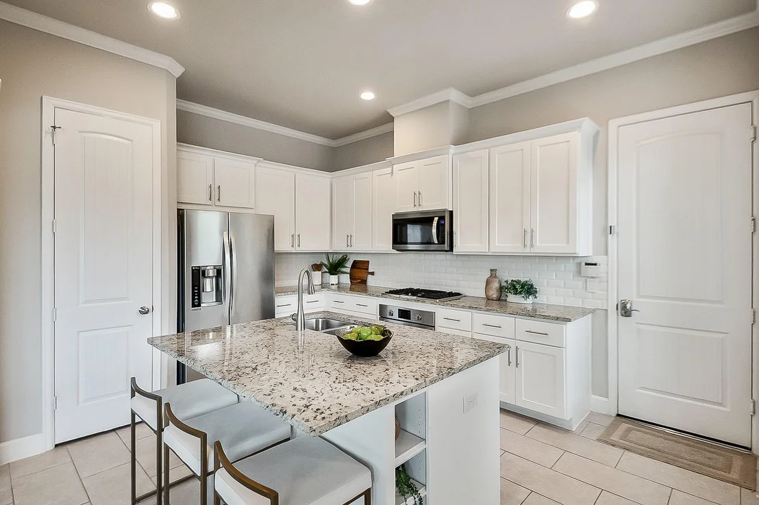 Photo of 5328 Larkin Street