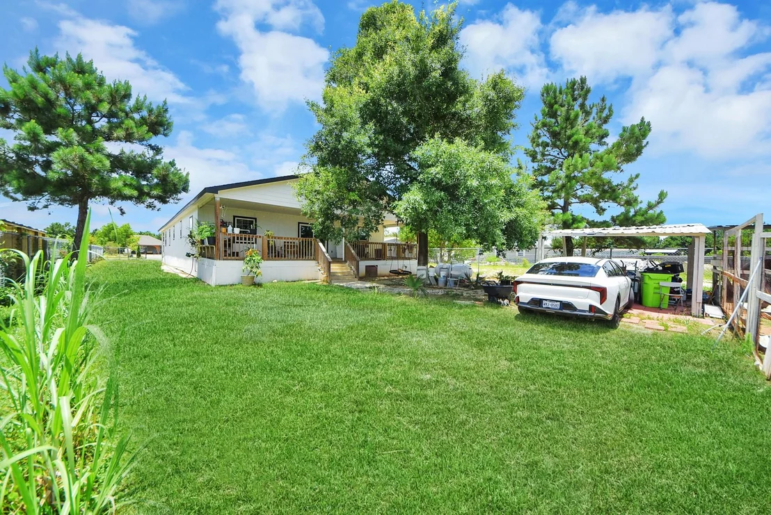 Photo of 274 Road 5252