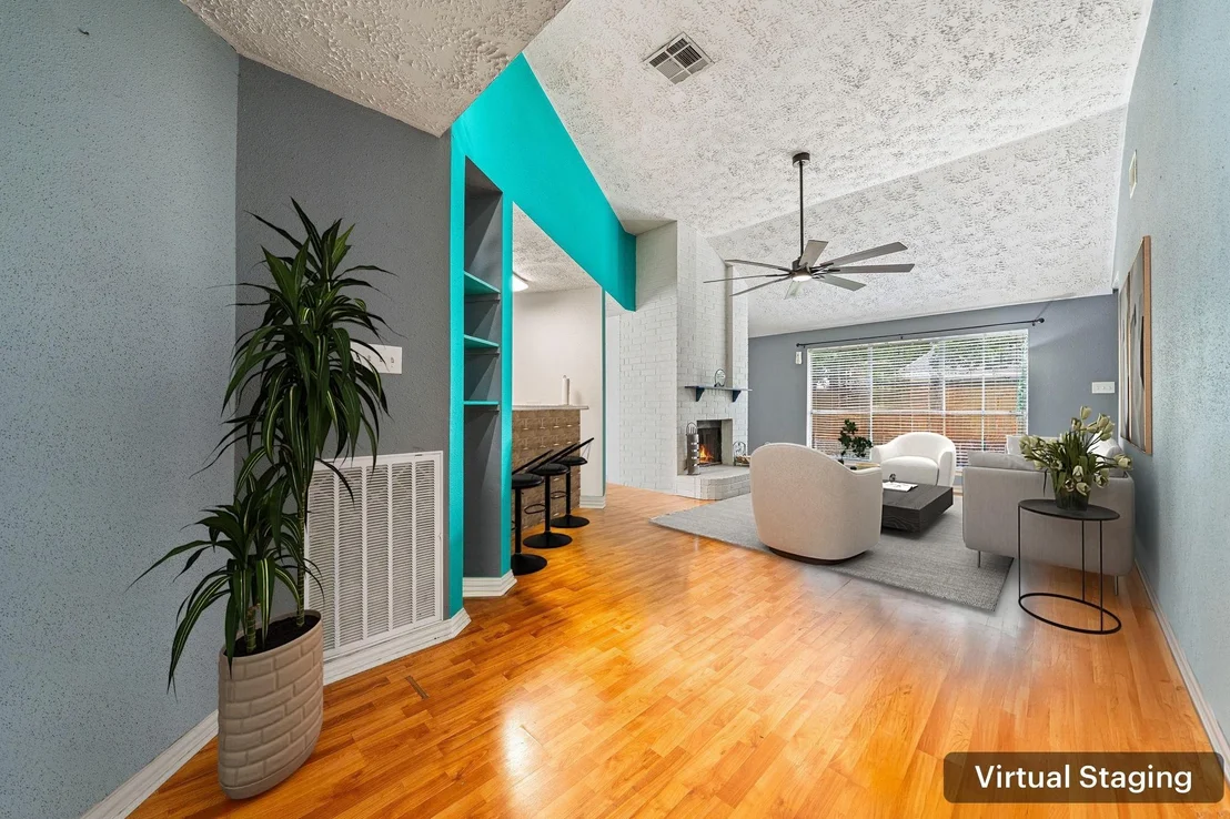 Photo of 327 Brompton Court