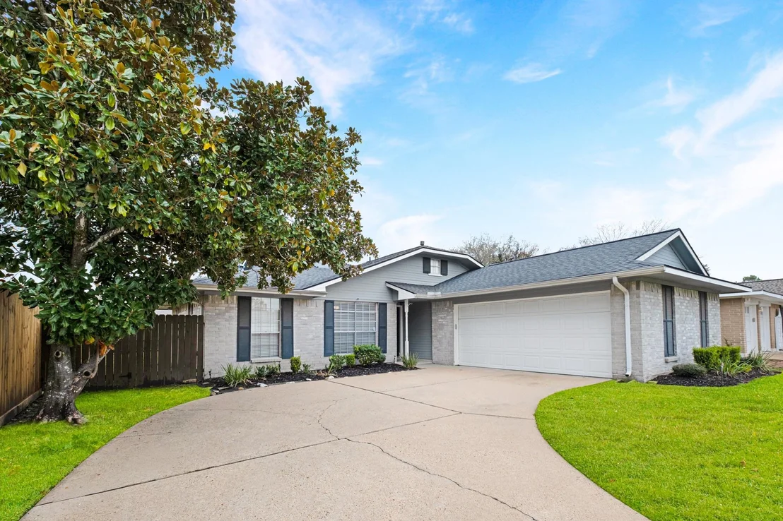 Photo of 15715 Caprock Drive