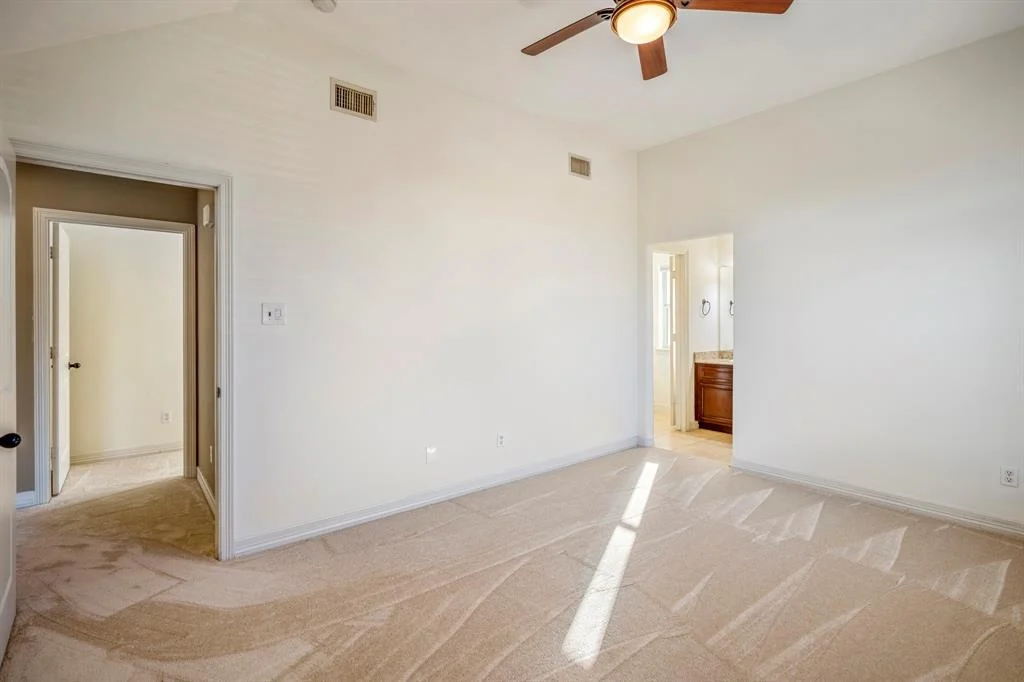 Photo of 2437 Fawnlake Circle