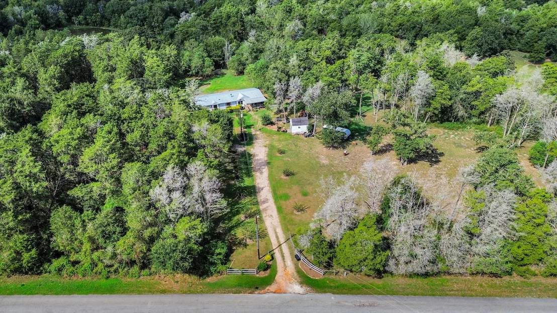 Photo of 15713 Hinkel Road
