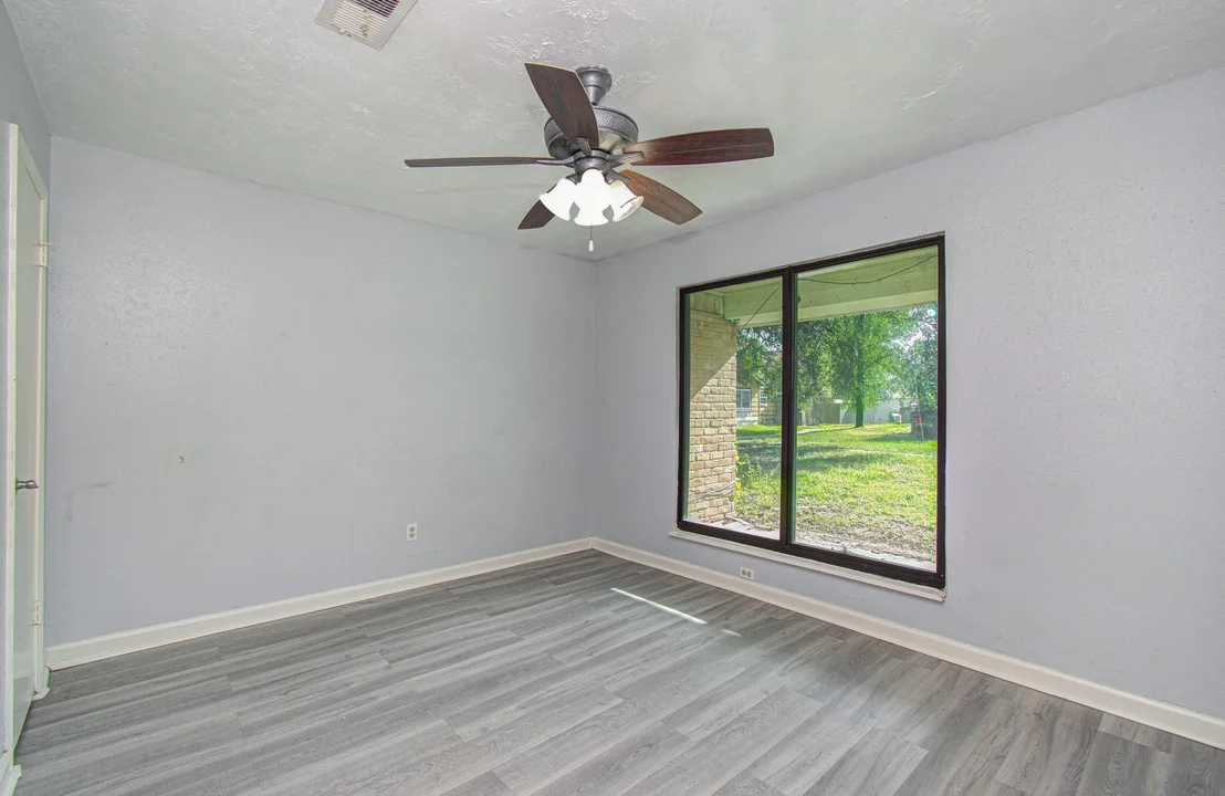 Photo of Unit C at 5710 Easthampton Drive