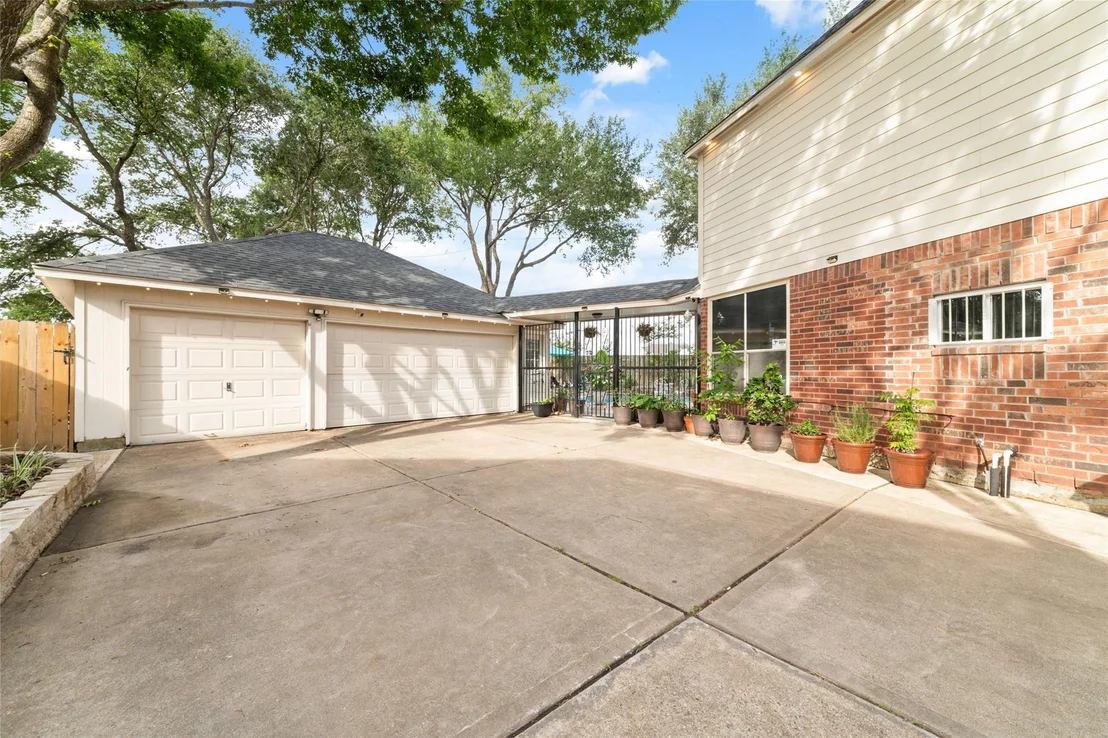 Photo of 3430 Shadowwalk Drive