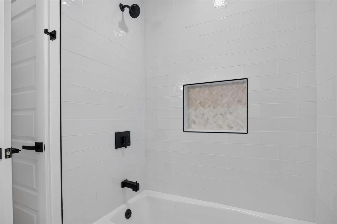 Photo of 4323 Pine Shadows Street