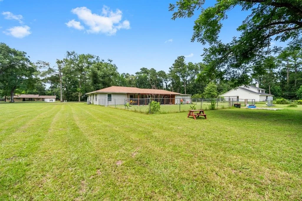 Photo of 2499 Centerline Road
