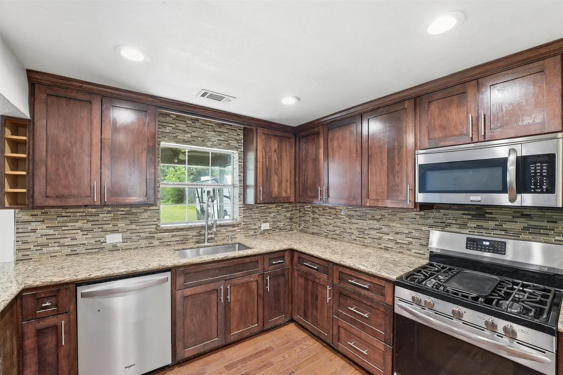 Photo of 2922 Pansy Street