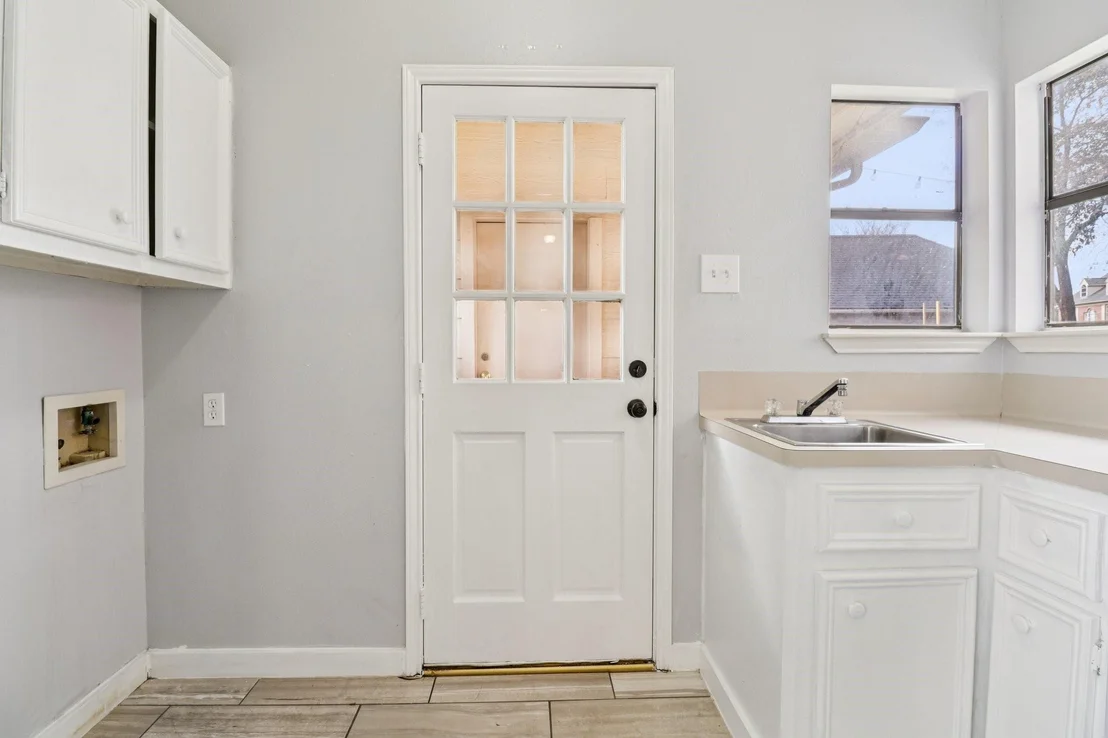Photo of 8003 Oceanside Drive